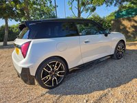 USED 2024 74 MINI ELECTRIC COOPER SE 54.2kWh Sport Hatchback 3dr Electric Auto (218 ps) 