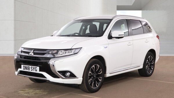 USED 2018 18 MITSUBISHI OUTLANDER 2.0h 12kWh 4h SUV 5dr Petrol Plug-in Hybrid CVT 4WD Euro 6 (s/s) (200 ps) &pound;ZERO DEPOSIT FINANCE