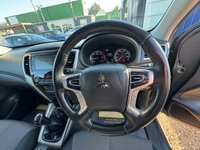 USED 2020 70 MITSUBISHI L200 2.2 DI-D DC Warrior Pickup Double Cab 4dr Diesel Manual 4WD Euro 6 (s/s) (150 ps) ABS AND AIR CON