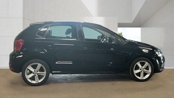 View our VOLKSWAGEN POLO