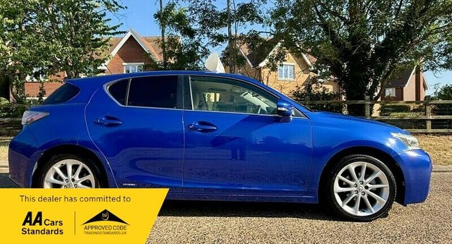 View our LEXUS CT