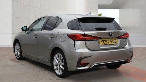 View our LEXUS CT
