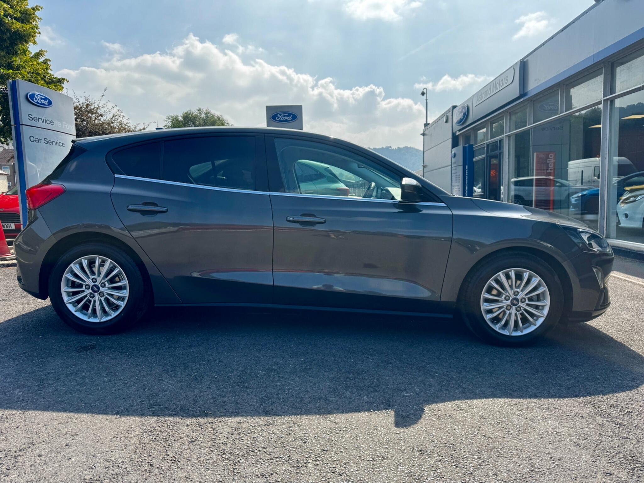 2021 21 FORD FOCUS
