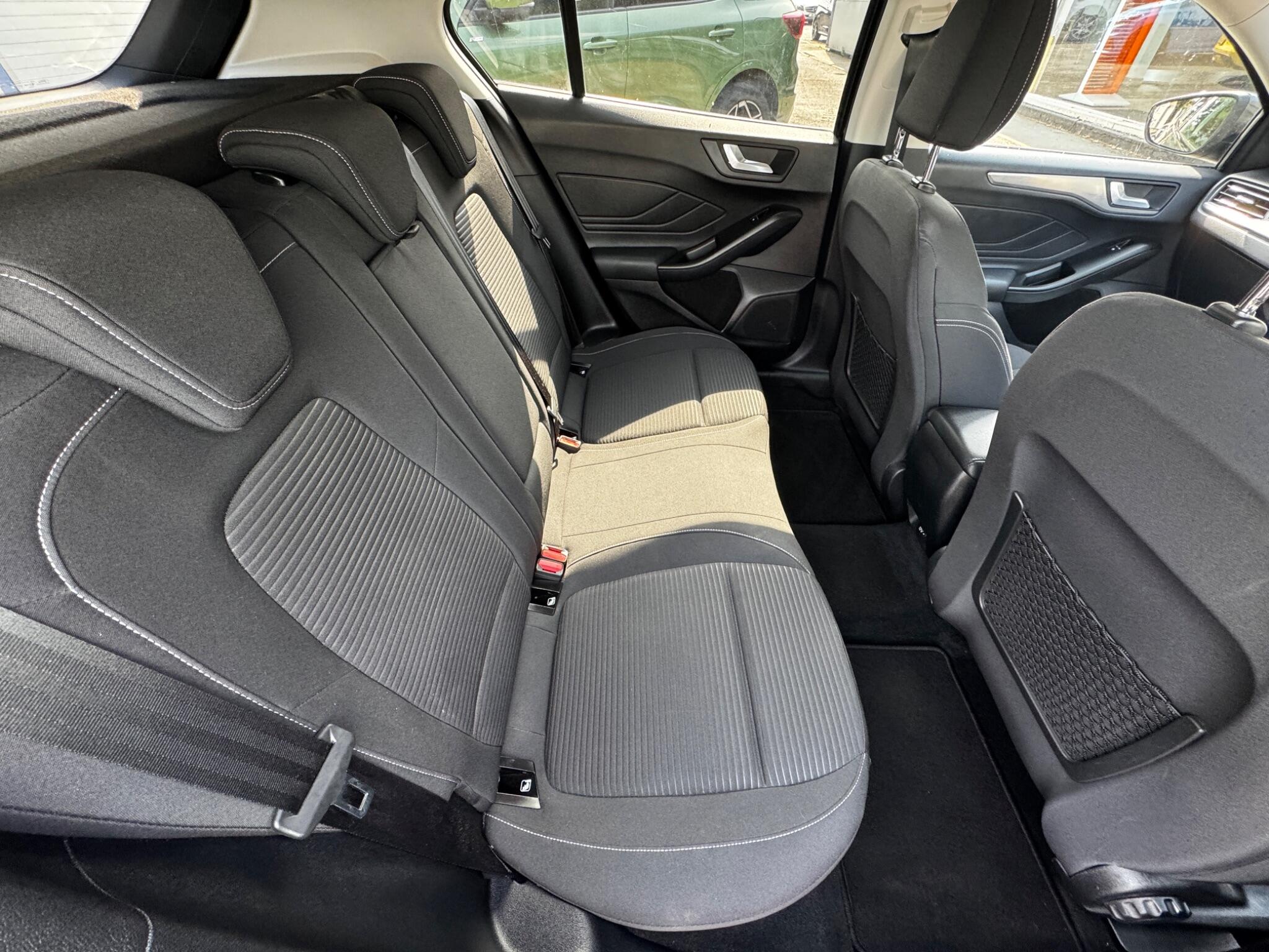 2021 21 FORD FOCUS