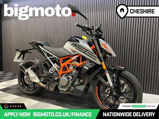 View our KTM 125 DUKE