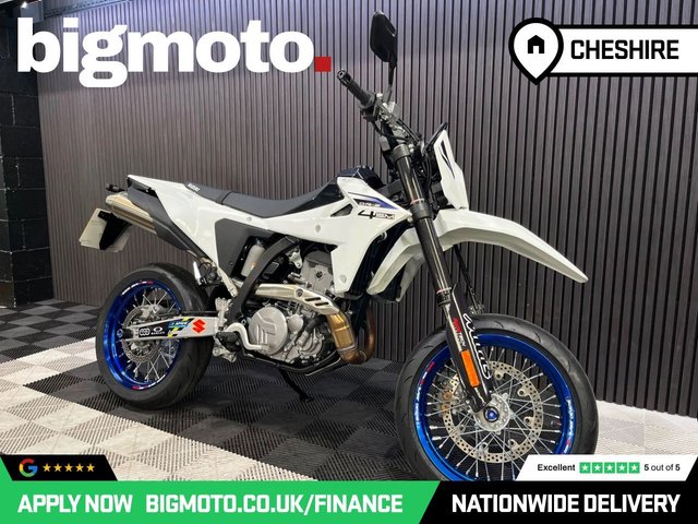 View our SUZUKI DR-Z4SM