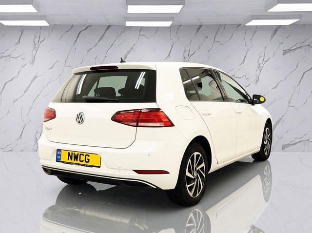 View our VOLKSWAGEN GOLF