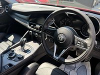 USED 2019 19 ALFA ROMEO GIULIA 2.0T Veloce Saloon 4dr Petrol Auto Euro 6 (s/s) (280 ps) 19" LIGHTENED ALLOY WHEELS