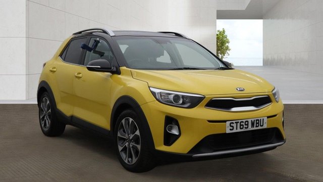 View our Kia Stonic range