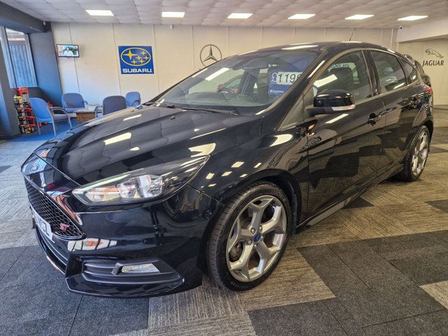 View our FORD FOCUS