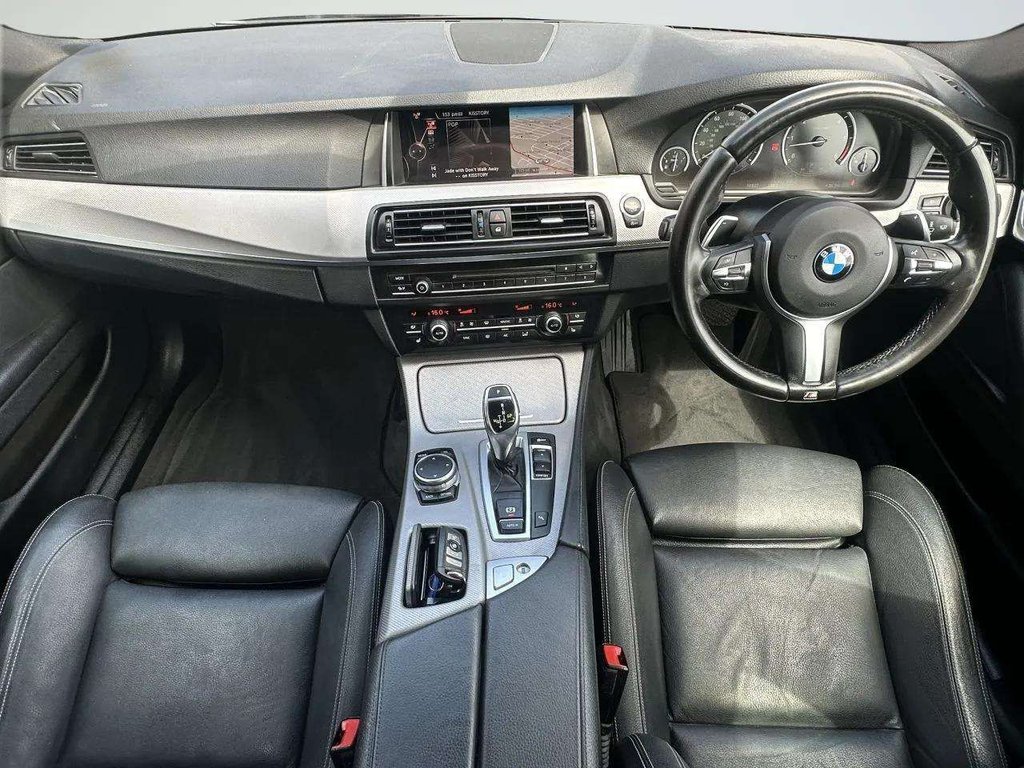 2016 BMW 5 Series — image 8