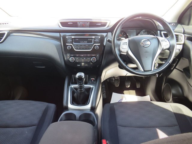 View our NISSAN QASHQAI
