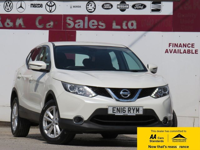 View our NISSAN QASHQAI