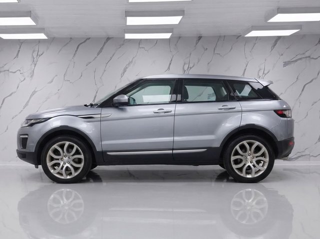 View our LAND ROVER RANGE ROVER EVOQUE