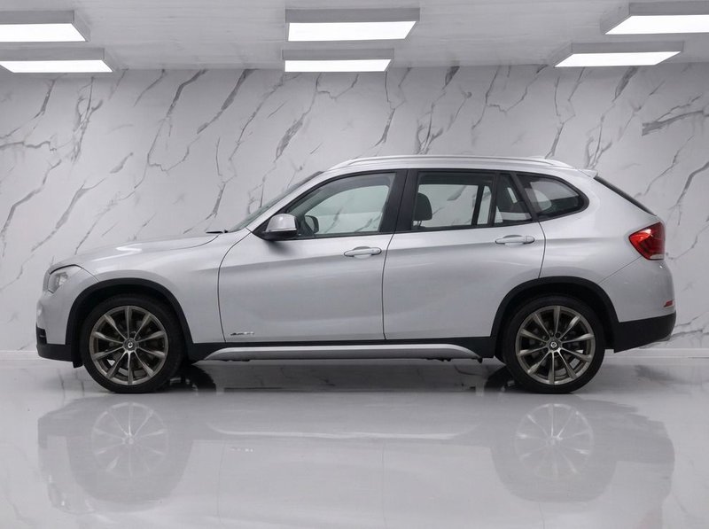 2013 BMW X1 in silver — photo 5 of 12