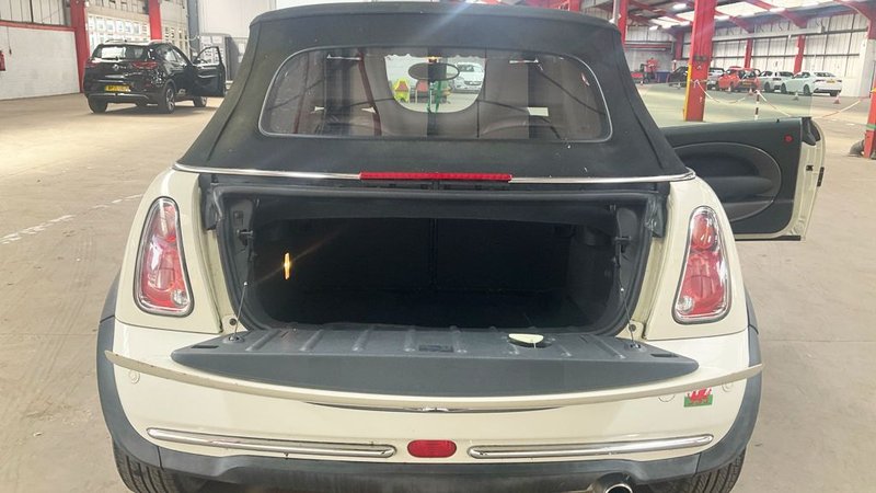 2008 MINI Convertible in white — photo 11 of 11