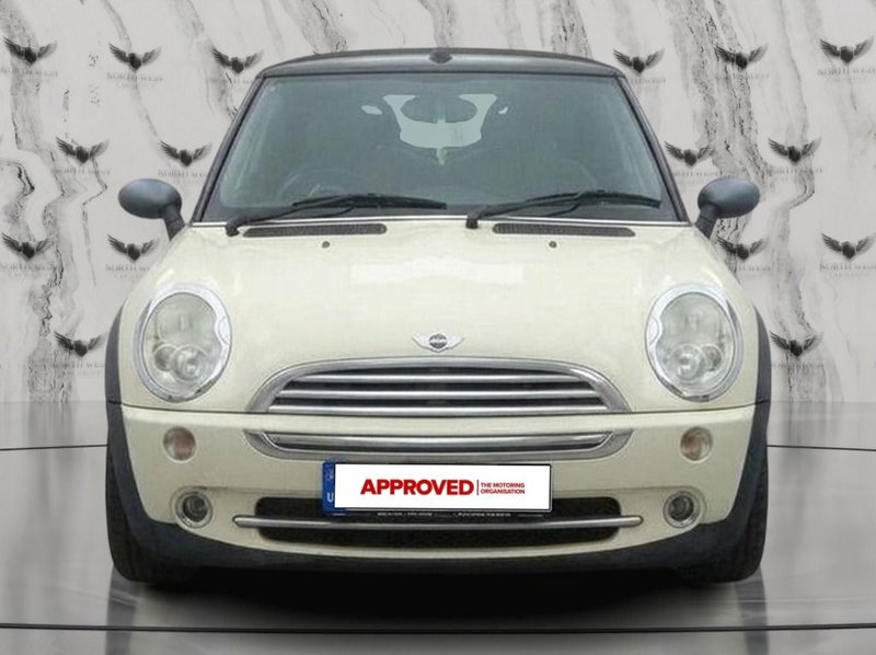 2008 MINI Convertible in white — photo 2 of 14