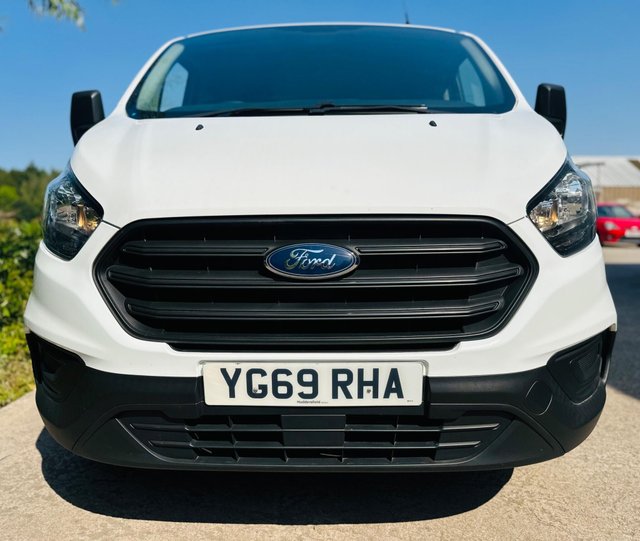 View our FORD TRANSIT CUSTOM
