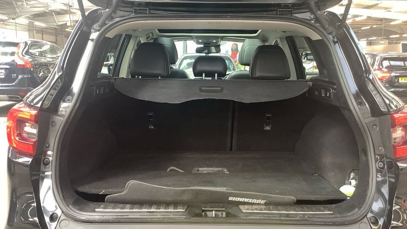 2018 Renault Kadjar in black — photo 10 of 10