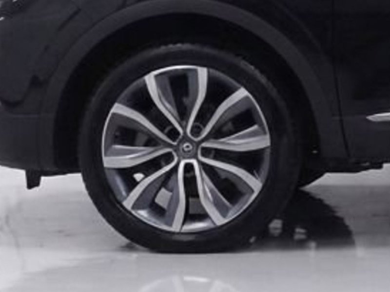 2018 Renault Kadjar in black — photo 6 of 13