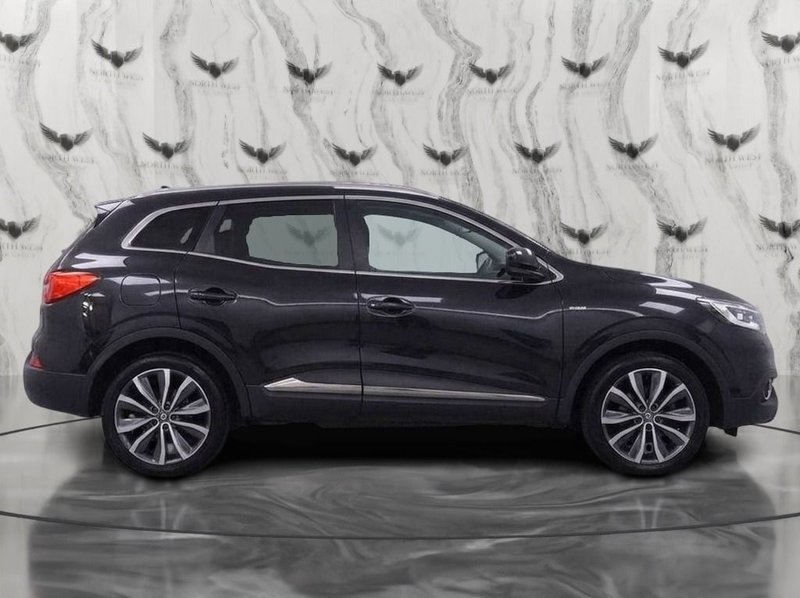 2018 Renault Kadjar in black — photo 8 of 13