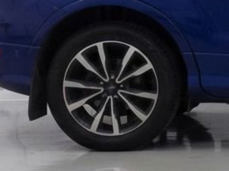 2017 Ford Kuga in blue — photo 7 of 13