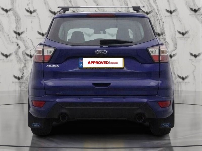 2017 Ford Kuga in blue — photo 5 of 13