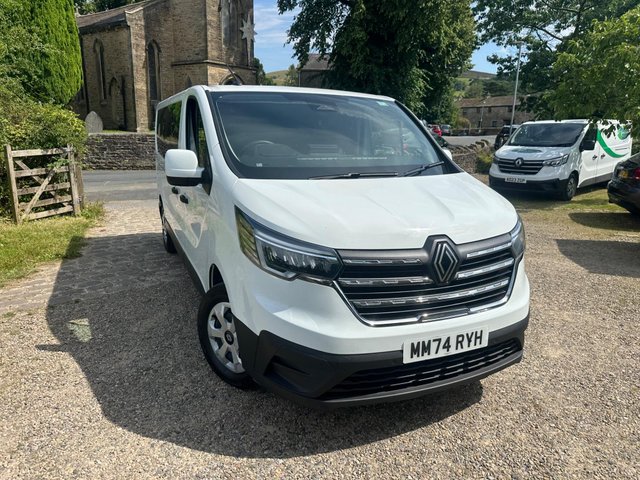 View our RENAULT TRAFIC