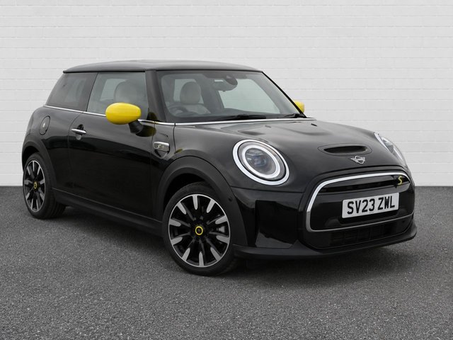 View our MINI Electric Hatch Cooper SE 32.6kWh Level 3 Hatchback 3dr Electric Auto (184 ps)