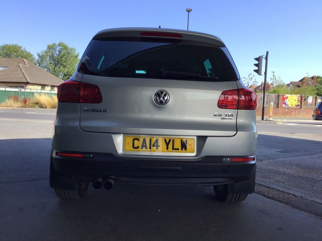 USED 2014 14 VOLKSWAGEN TIGUAN 2.0 TDI BlueMotion Tech Match SUV 5dr Diesel DSG 4WD Euro 5 (s/s) (140 ps) 