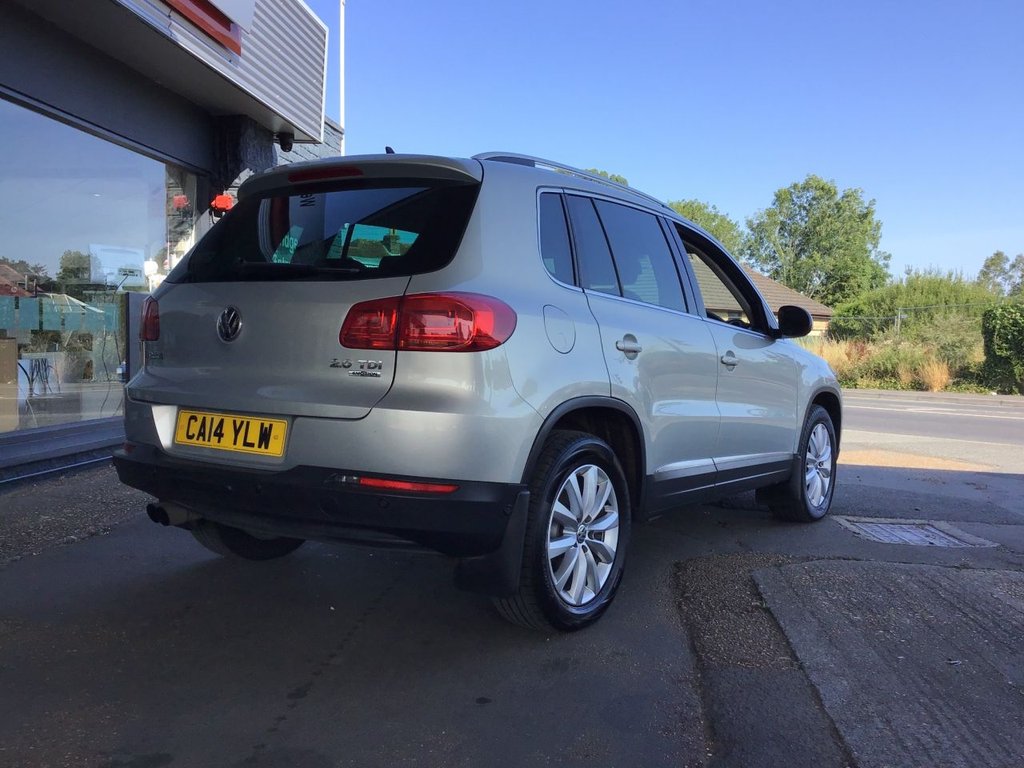 USED 2014 14 VOLKSWAGEN TIGUAN 2.0 TDI BlueMotion Tech Match SUV 5dr Diesel DSG 4WD Euro 5 (s/s) (140 ps) 