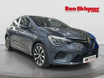 2021 RENAULT CLIO}