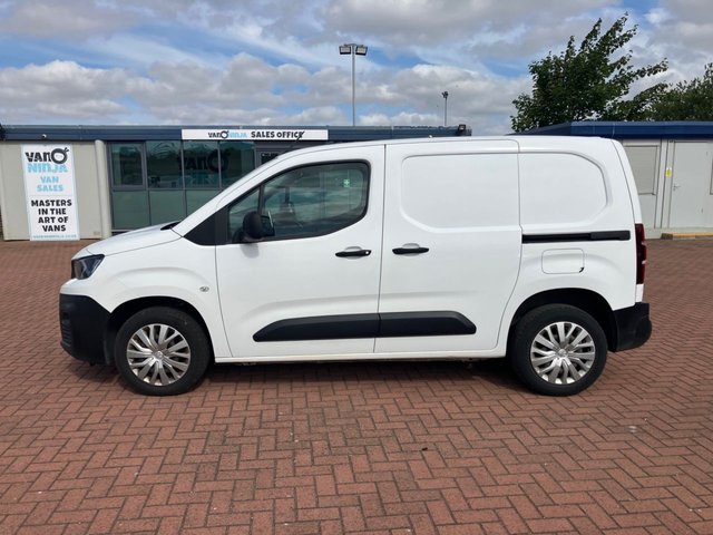 View our PEUGEOT PARTNER