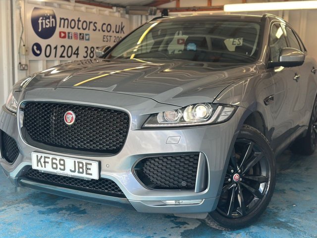 2019 69 JAGUAR F-PACE 2.0 D180 Chequered Flag SUV 5dr Diesel Auto AWD Euro 6 (s/s) (180 ps)+2 KEYS+1 FORMER KEEPER+FSH+NAV+HEATED LEATHER SEATS+PANO SUNROOF+CLIMATE+AIRCON+PARK CONTROL+MEDIA+APPS+DAB+20