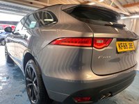 USED 2019 69 JAGUAR F-PACE 2.0 D180 Chequered Flag SUV 5dr Diesel Auto AWD Euro 6 (s/s) (180 ps)+2 KEYS+1 FORMER KEEPER+FSH+NAV+HEATED LEATHER SEATS+PANO SUNROOF+CLIMATE+AIRCON+PARK CONTROL+MEDIA+APPS+DAB+20