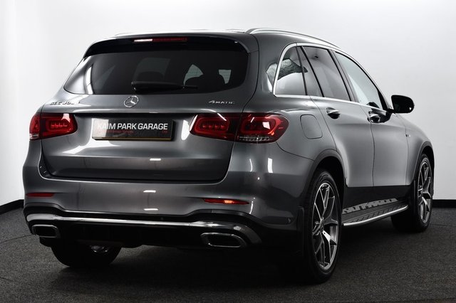 USED 2020 70 MERCEDES-BENZ GLC 2.0 GLC300d AMG Line (Premium Plus) SUV 5dr Diesel G-Tronic+ 4MATIC Euro 6 (s/s) (245 ps) FSH | PanRoof/Burmester/360Cam