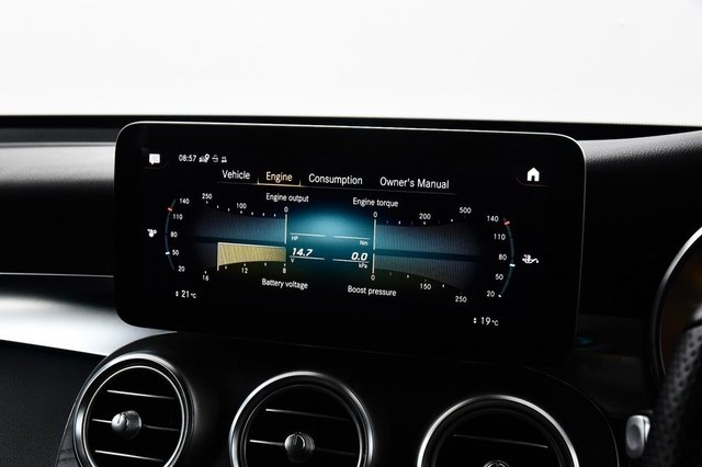 USED 2020 70 MERCEDES-BENZ GLC 2.0 GLC300d AMG Line (Premium Plus) SUV 5dr Diesel G-Tronic+ 4MATIC Euro 6 (s/s) (245 ps) FSH | PanRoof/Burmester/360Cam