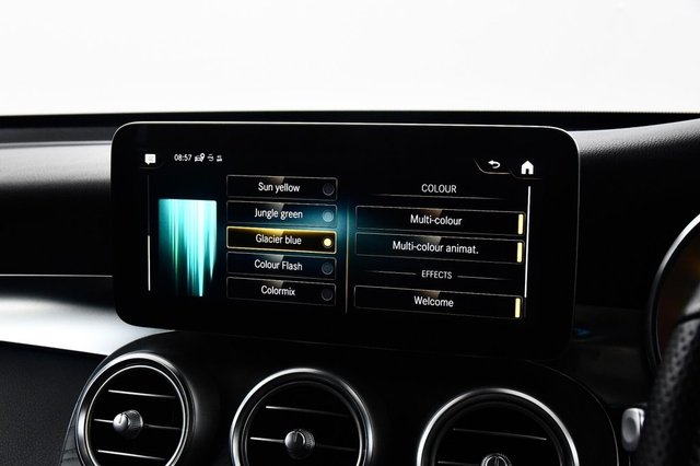 USED 2020 70 MERCEDES-BENZ GLC 2.0 GLC300d AMG Line (Premium Plus) SUV 5dr Diesel G-Tronic+ 4MATIC Euro 6 (s/s) (245 ps) FSH | PanRoof/Burmester/360Cam