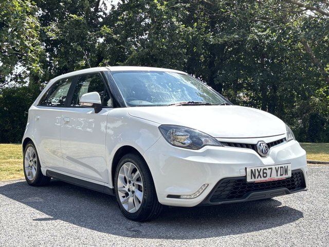 View our MG MG3 1.5 VTi-TECH 3Form Sport Hatchback 5dr Petrol Manual Euro 6 (s/s) (106 ps)