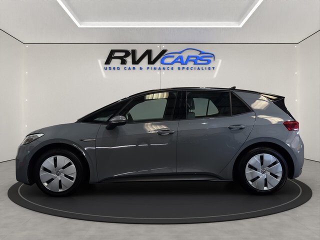 View our VOLKSWAGEN ID.3