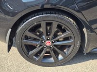 USED 2018 68 JAGUAR XE 2.0d R-Sport Saloon 4dr Diesel Auto AWD Euro 6 (s/s) (240 ps) 