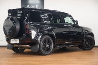 USED 2022 22 LAND ROVER DEFENDER 110 3.0 D300 MHEV X-Dynamic HSE 