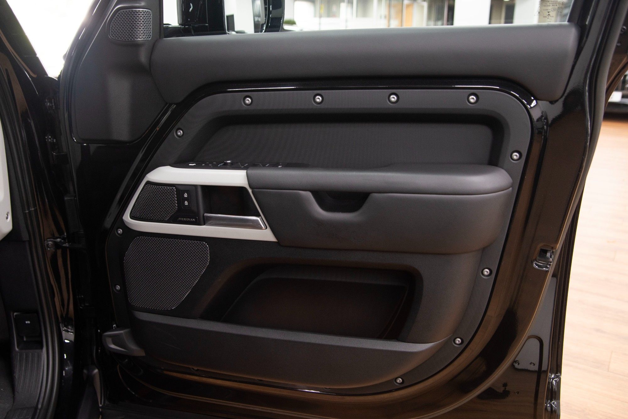 USED 2022 22 LAND ROVER DEFENDER 110 3.0 D300 MHEV X-Dynamic HSE 