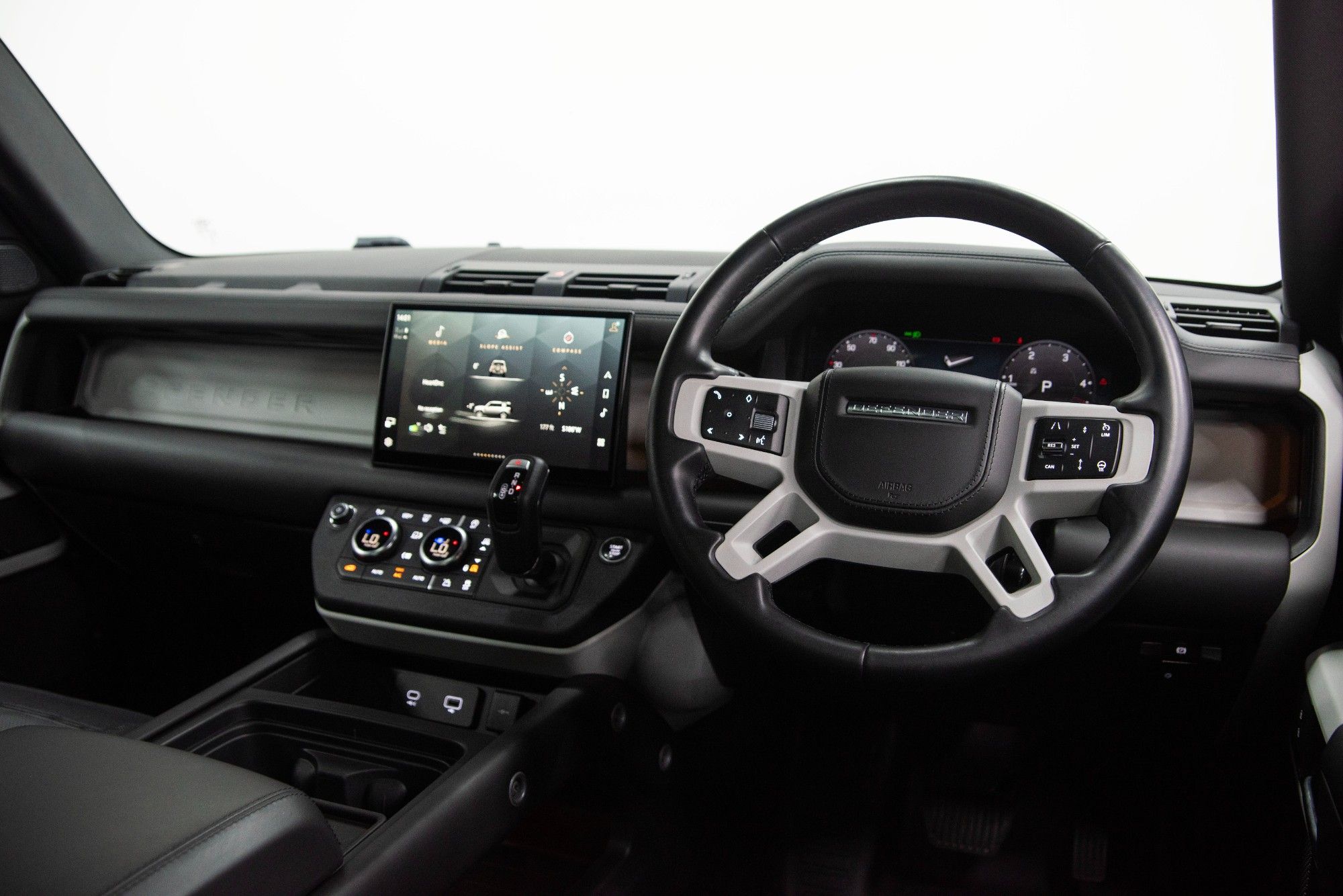 USED 2022 22 LAND ROVER DEFENDER 110 3.0 D300 MHEV X-Dynamic HSE 