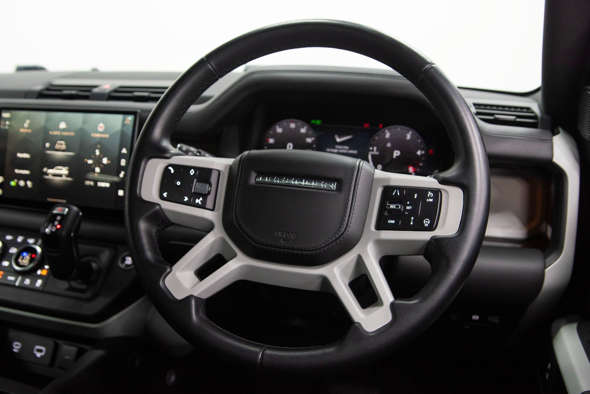 USED 2022 22 LAND ROVER DEFENDER 110 3.0 D300 MHEV X-Dynamic HSE 