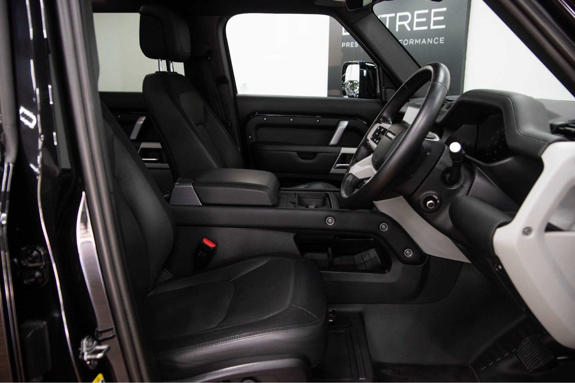 USED 2022 22 LAND ROVER DEFENDER 110 3.0 D300 MHEV X-Dynamic HSE 