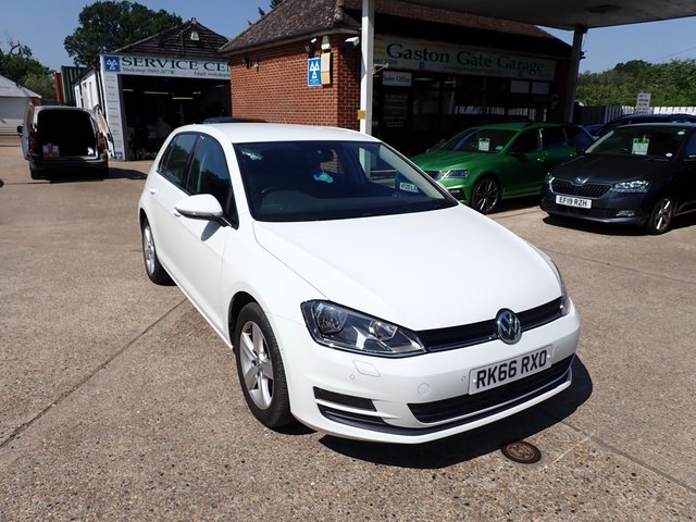 View our VOLKSWAGEN GOLF