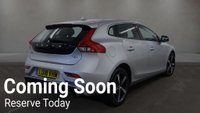 USED 2018 18 VOLVO V40 1.5 T2 R-Design Hatchback 5dr Petrol Auto Euro 6 (s/s) (122 ps) 