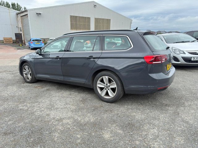 View our VOLKSWAGEN PASSAT