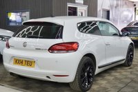 USED 2014 14 VOLKSWAGEN SCIROCCO 2.0 TDI BlueMotion Tech Hatchback 3dr Diesel DSG Euro 5 (s/s) (Nav) (140 ps) 10 STAMP SERVICE HISTORY! 1 YR MOT!